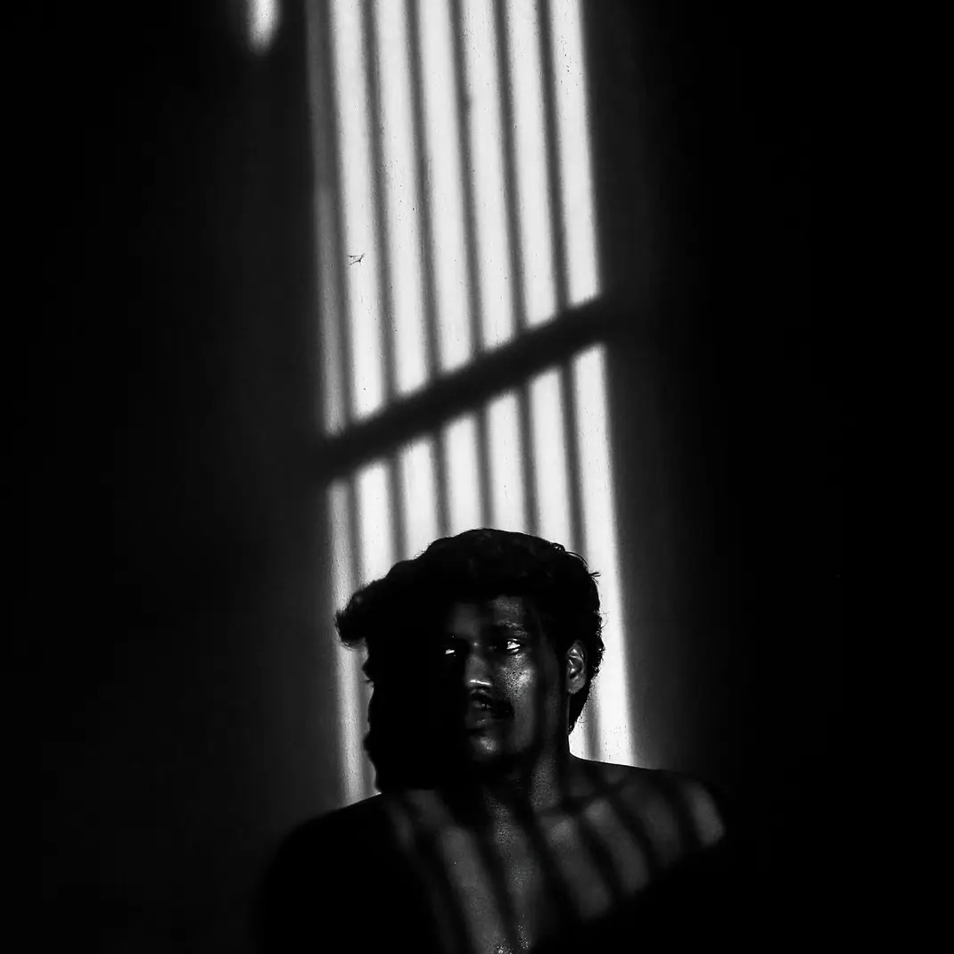 மெளனமான ஒரு கல் மெளனமான ஒரு கல்