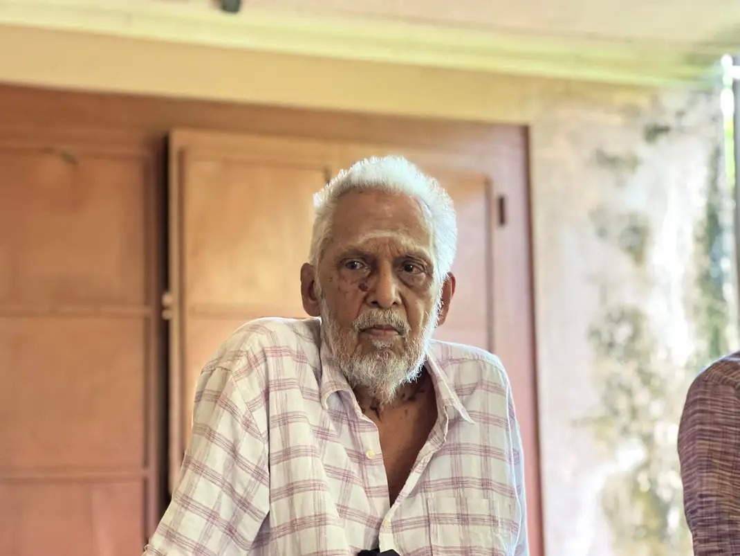 திரிச்சுடரின் உள்ளே ஆடும் கலை திரிச்சுடரின் உள்ளே ஆடும் கலை